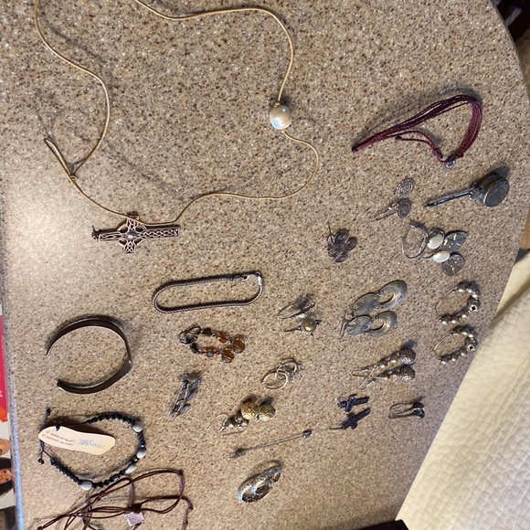 MAKE ME AN OFFER!! - Picture 3 of 8